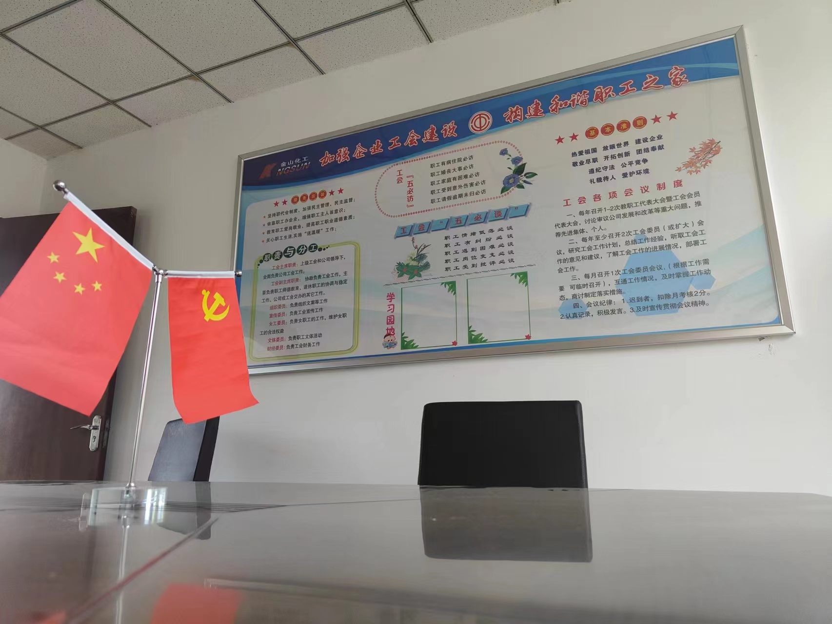 1657503814866228.jpg 1657503814866228.jpg